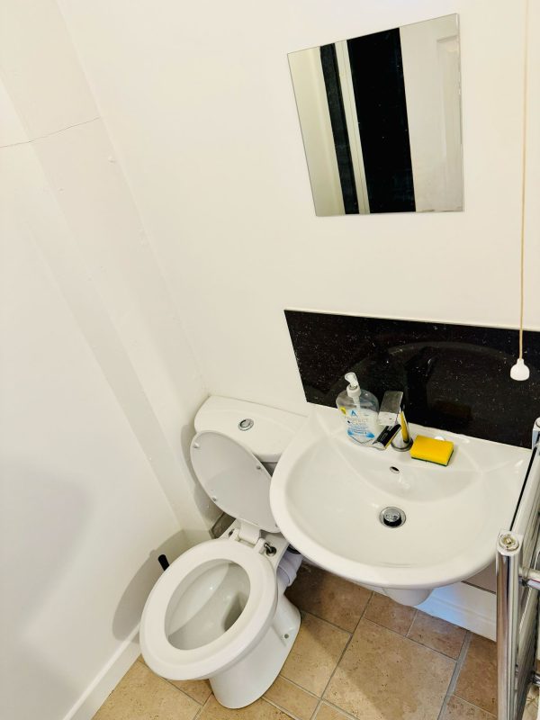 Room 5 - King Size - 2nd Floor - Image 3
