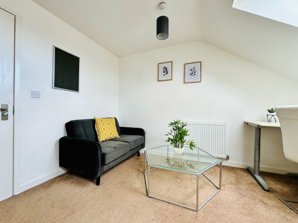 Room 5 - King Size - 2nd Floor - Image 4