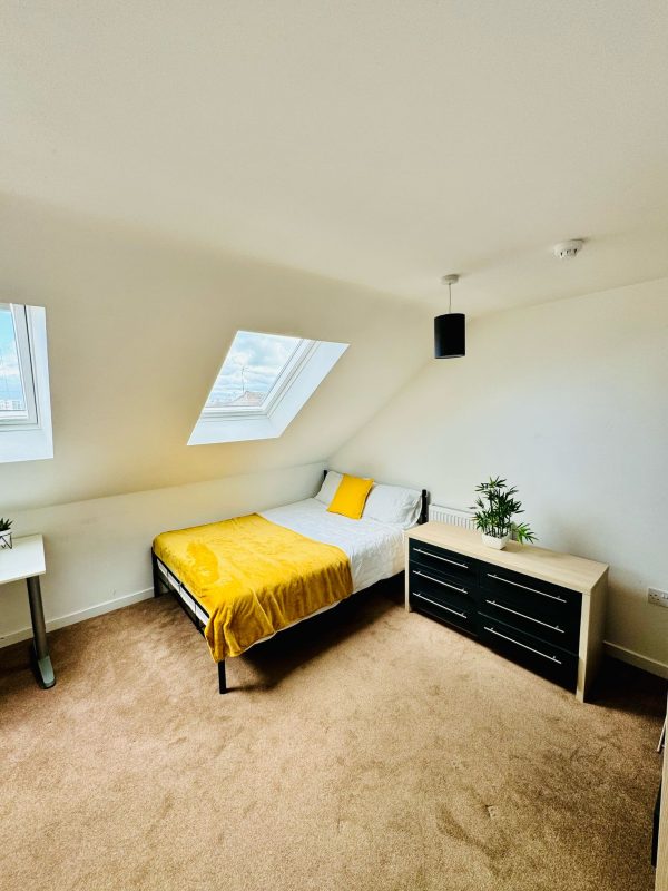 Room 5 - King Size - 2nd Floor - Image 8
