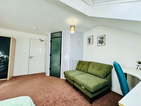 Room 6 - King Size Ensuite - 2nd Floor - Image 6