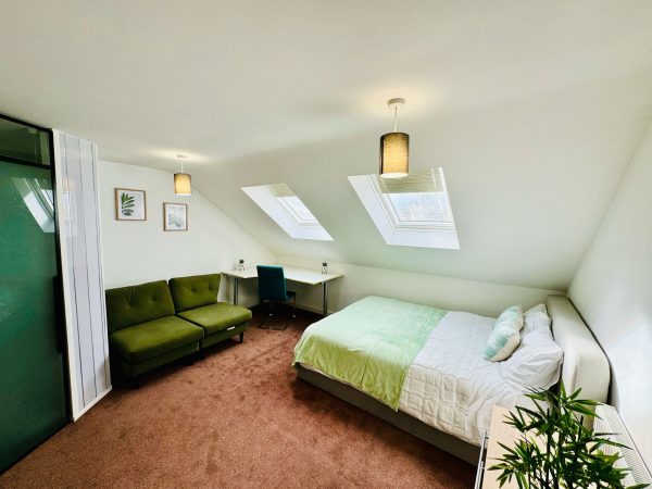 Room 6 - King Size Ensuite - 2nd Floor - Image 7